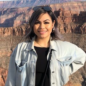 Meet your Posher, Anna